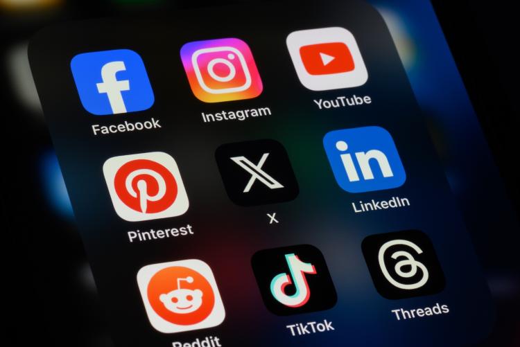 Social media apps on an iphone