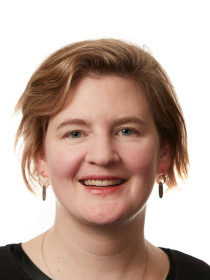 Danielle Bessett Headshot