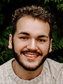 Elijah Hibberts Headshot