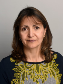 Diana Romero Headshot