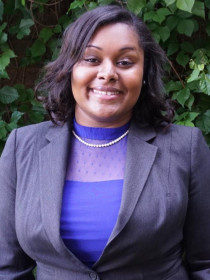 Aishah Scott Headshot