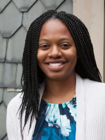 Angela Dixon Headshot