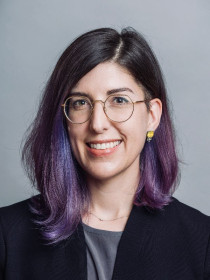 Elizabeth Lanphier Headshot 