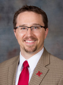 L.J. McElravy Headshot