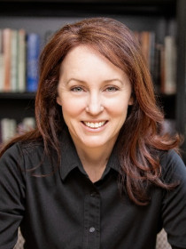 Anna Kirkland Headshot