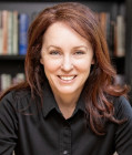 Anna Kirkland Headshot