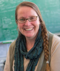 Jean MacRae Headshot