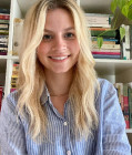 Larissa Petrucci Headshot