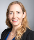 tina reuter headshot