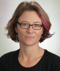 annie harper professional headshot