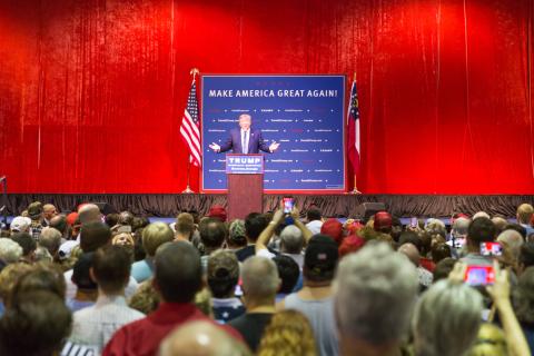 Donald Trump campaigning for 2016 presidential election