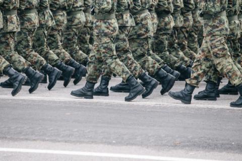 a bunch of army people joking