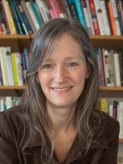 Carrie Baker Headshot