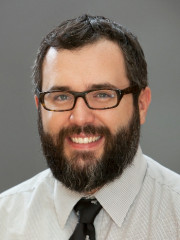 Andrew V. Papachristos Headshot